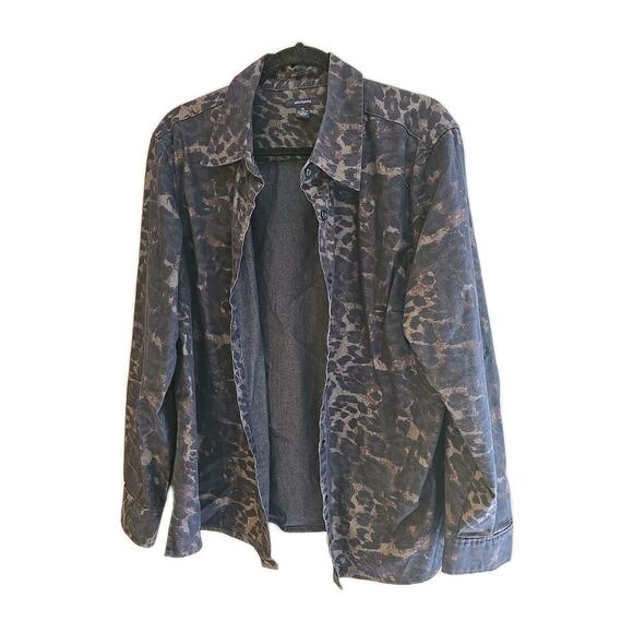 Westbound Black Leopard Print Long Sleeve Button Down Shirt Womans Size XL - Picture 1 of 4